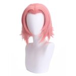 On voit un buste blanc orné d'une perruque rose plutôt courte à l'éfigie du personnage Sakura de l'animé Naruto.