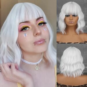 Perruque Blanche Carre Ondule A Frange 26